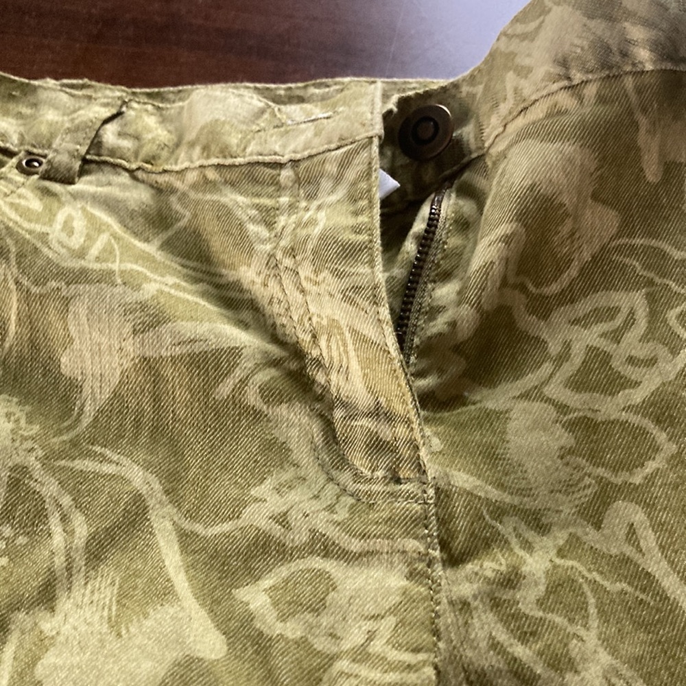 Ruby Rd Petite Capris - Picture 2 of 7